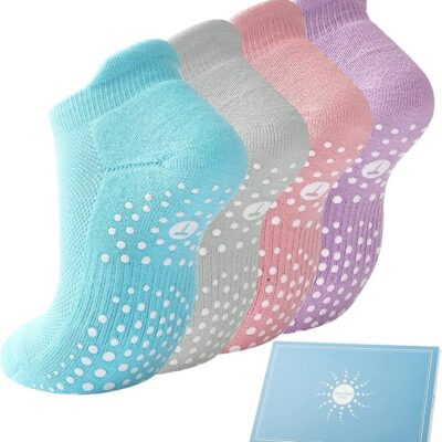 4 different Pilates grippy socks in a range of colours
